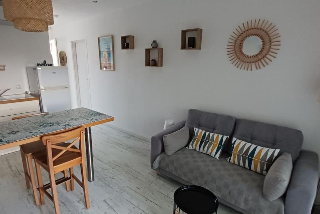2 Pieces, 1 Chambre, Terrasse * Gujan-Mestras